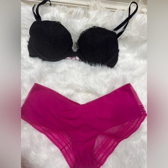 Victorias Secret Elegant Black Lace Bra and Pink Panty Set - Picture 1 of 13